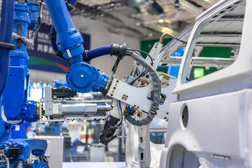 自動車　工場　工作機械　車体　ボデー　組み立て